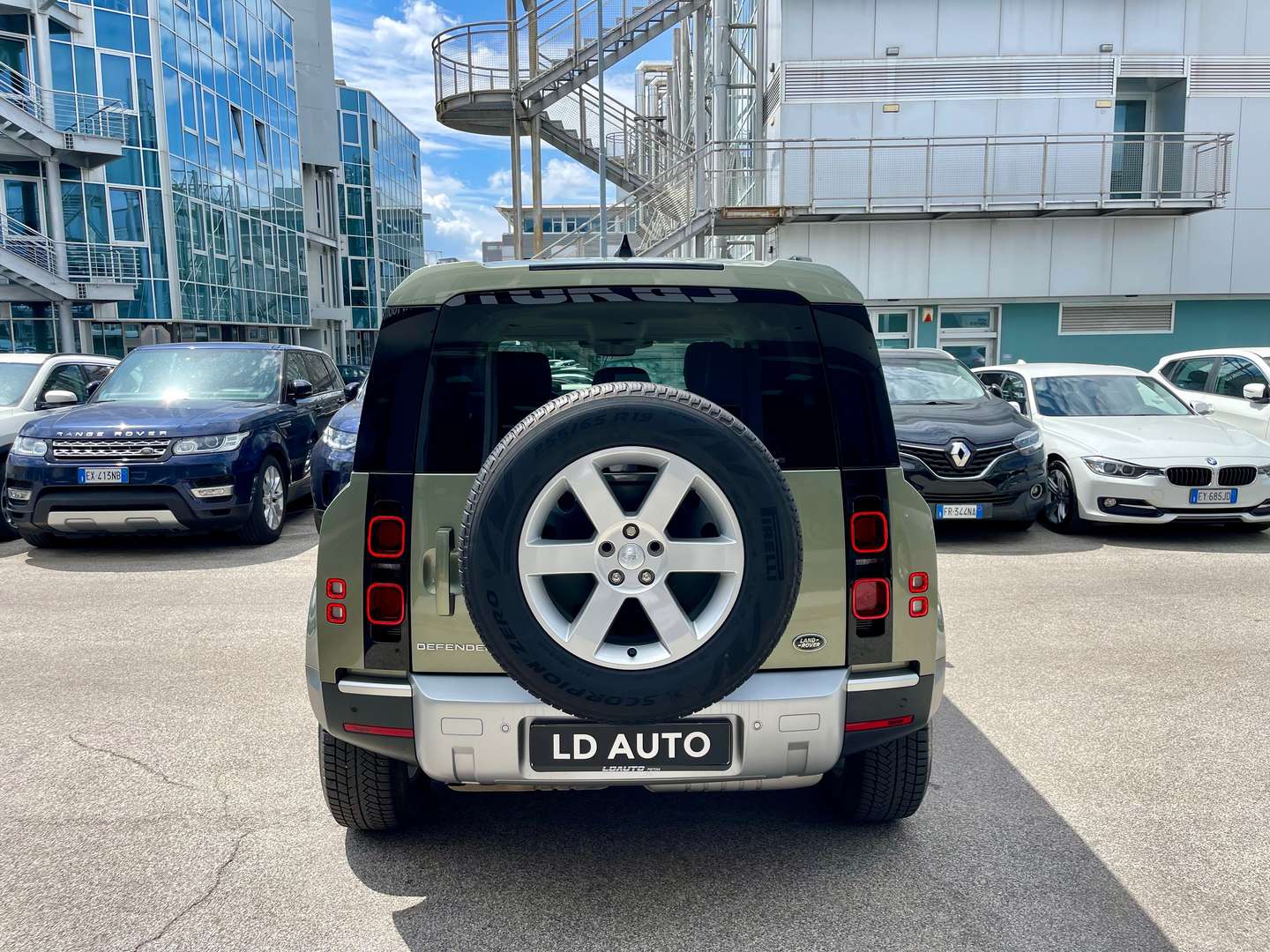 Land Rover Defender HSE 3.0d I6 Mhev - 2021 - Joinsteer - #4