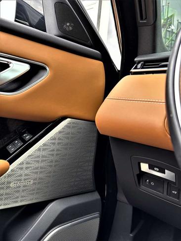 Land Rover Range Rover Velar D300 HSE R DYNAMIC — photo 32
