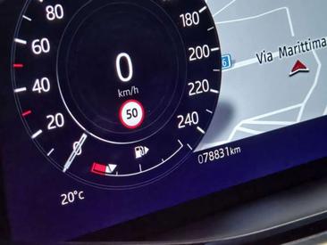 Land Rover Range Rover Evoque D163 SE — photo 11