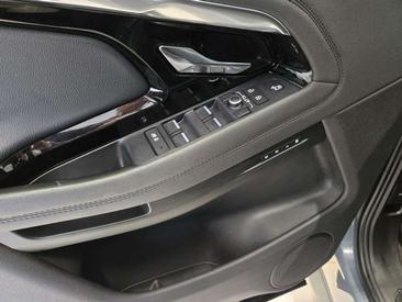 Land Rover Range Rover Evoque D163 SE — photo 12