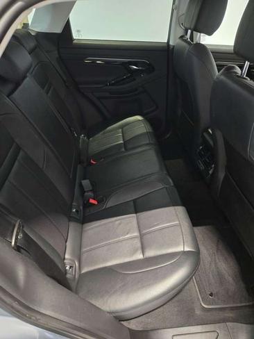 Land Rover Range Rover Evoque D163 SE — photo 13