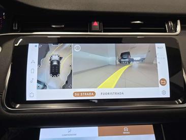 Land Rover Range Rover Evoque D163 SE — photo 19