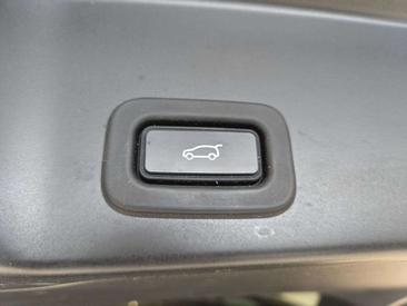 Land Rover Range Rover Evoque D163 SE — photo 21