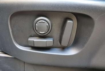 Land Rover Discovery HSE SD4 — photo 21