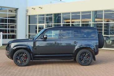 Land Rover Defender 110 P400e X — photo 2