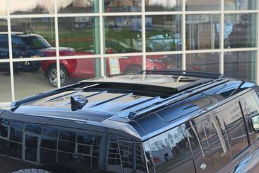 Land Rover Defender 110 P400e X — photo 25
