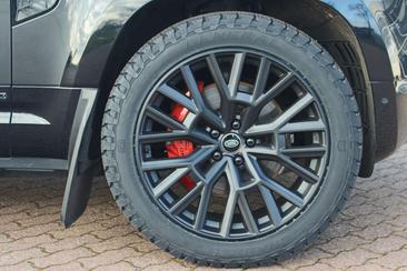 Land Rover Defender 110 P400e X — photo 28