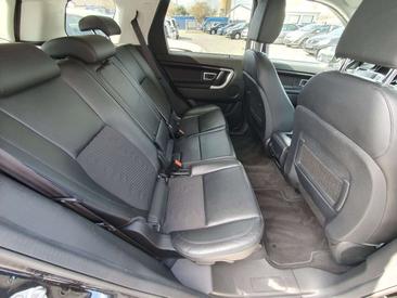 Land Rover Discovery Sport SE — photo 8