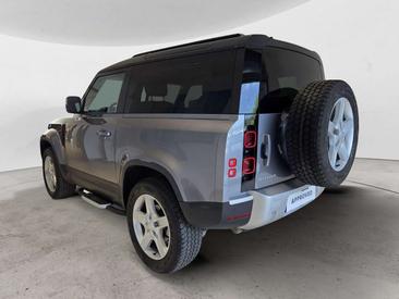 Land Rover Defender 90 D250 SE — photo 3