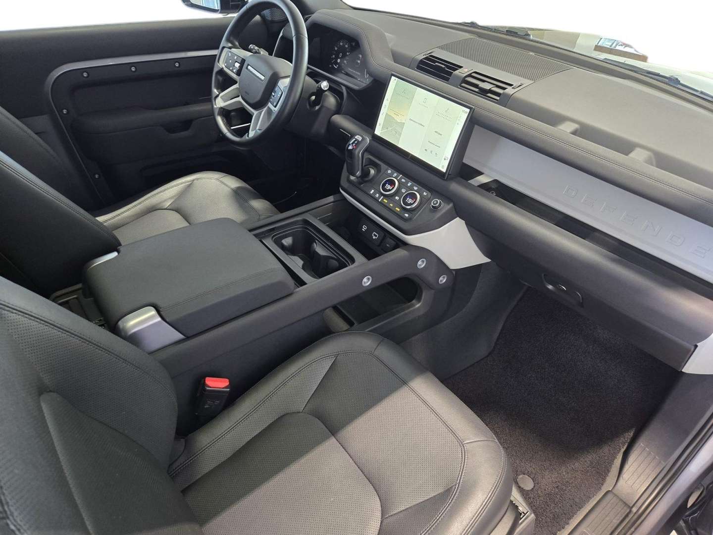 Land Rover Defender 90 D250 SE - 2023 - Joinsteer - #13