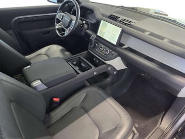 Land Rover Defender 90 D250 SE — photo 13