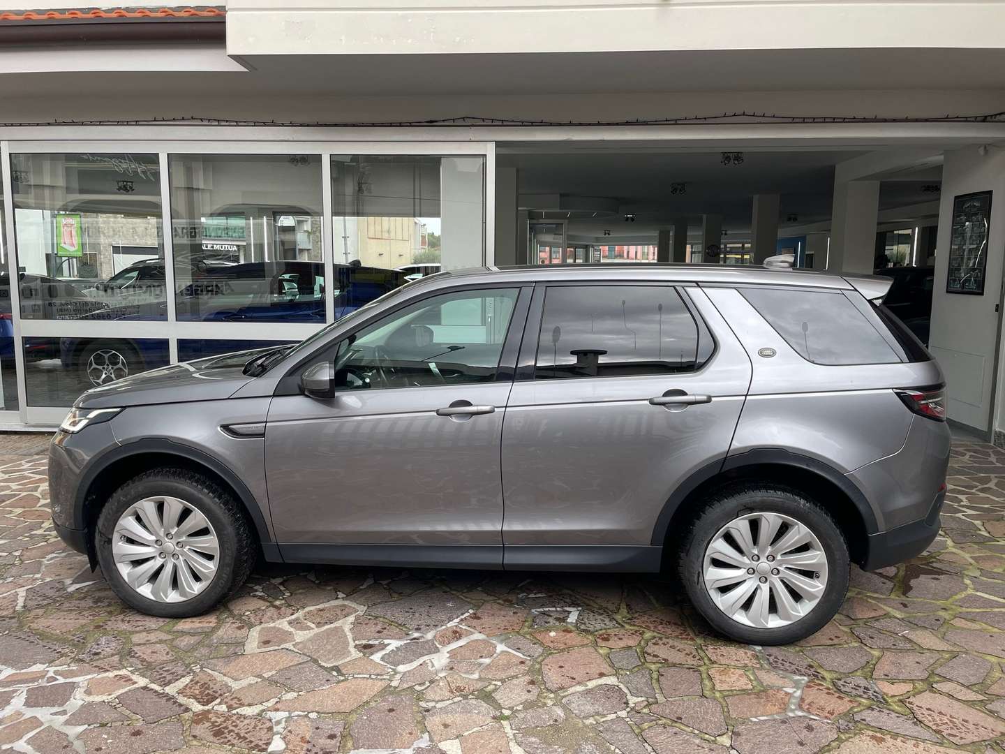 Land Rover Discovery Sport D180 SE - 2020 - Joinsteer - #3