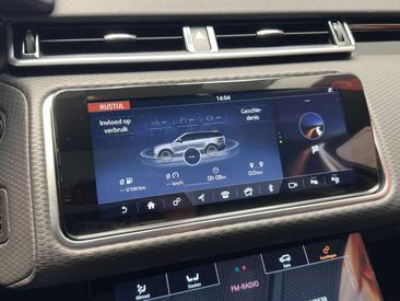 Land Rover Range Rover Velar R-Dynamic SE P250 — photo 32