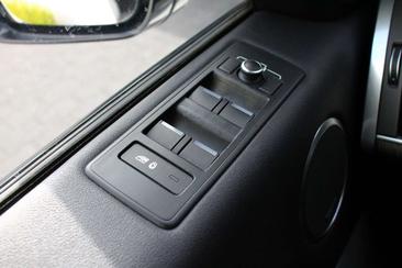 Land Rover Range Rover Sport 305 — photo 22