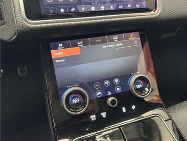 Land Rover Range Rover Velar R-Dynamic SE P250 — photo 37