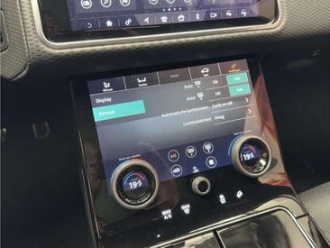 Land Rover Range Rover Velar R-Dynamic SE P250 — photo 39