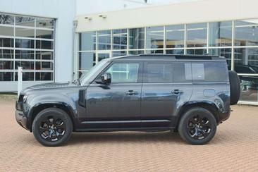 Land Rover Defender 110 P400e X-Dynamic S — photo 3