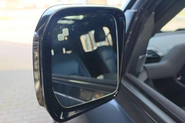 Land Rover Defender 110 P400e X-Dynamic S — photo 15