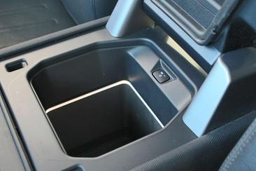 Land Rover Defender 110 P400e X-Dynamic S — photo 20
