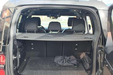 Land Rover Defender 110 P400e X-Dynamic S — photo 21