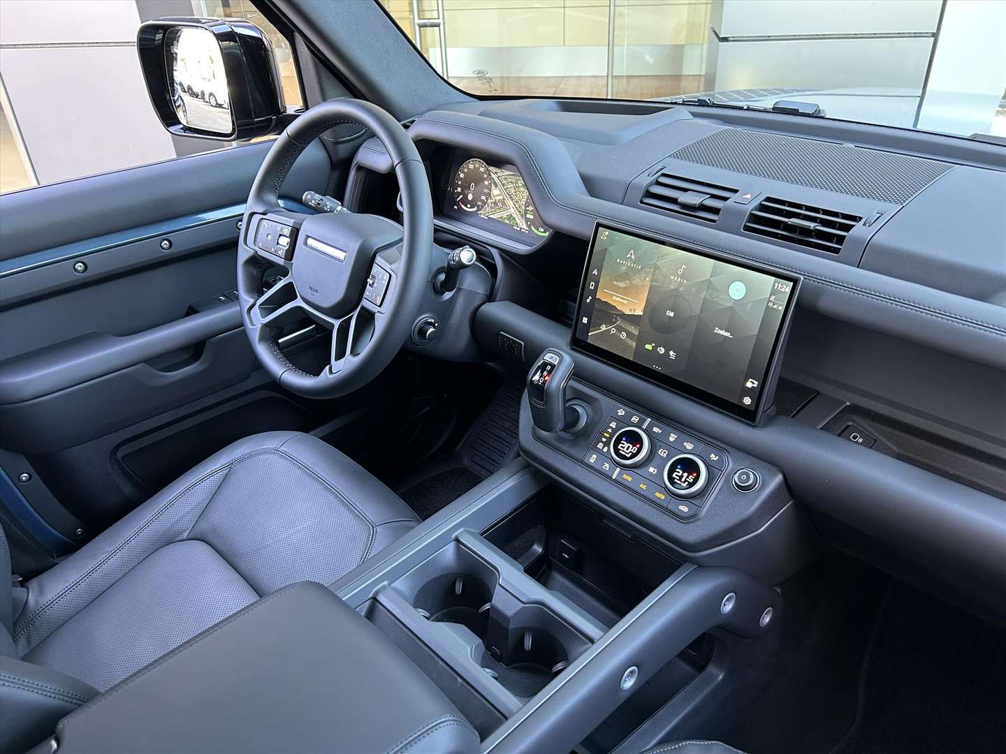 Land Rover Defender X-Dynamic P300e PHEV AWD - 2025 - Joinsteer - #5