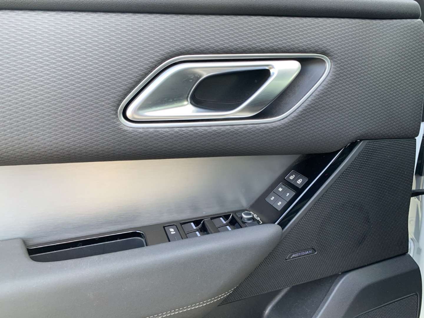 Land Rover Land Rover R-Dynamic SE D300 - 2022 - Joinsteer - #13