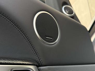 Land Rover Range Rover Sport SVR V8 SC — photo 24