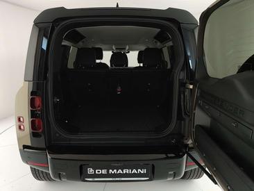 Land Rover Defender 110 D250 S — photo 9