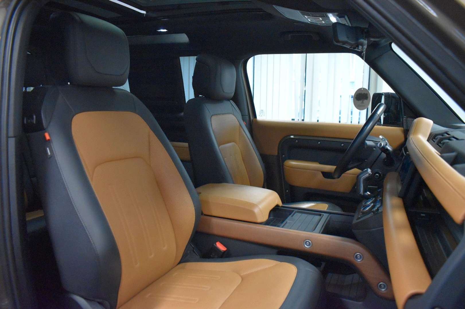 Land Rover Defender HSE - 2021 - Joinsteer - #15