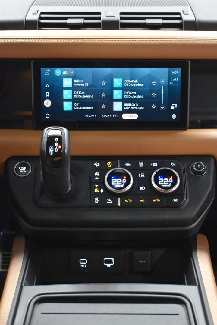 Land Rover Defender HSE - 2021 - Joinsteer - #16