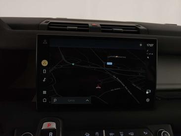Land Rover Defender 110 D250 S — photo 18
