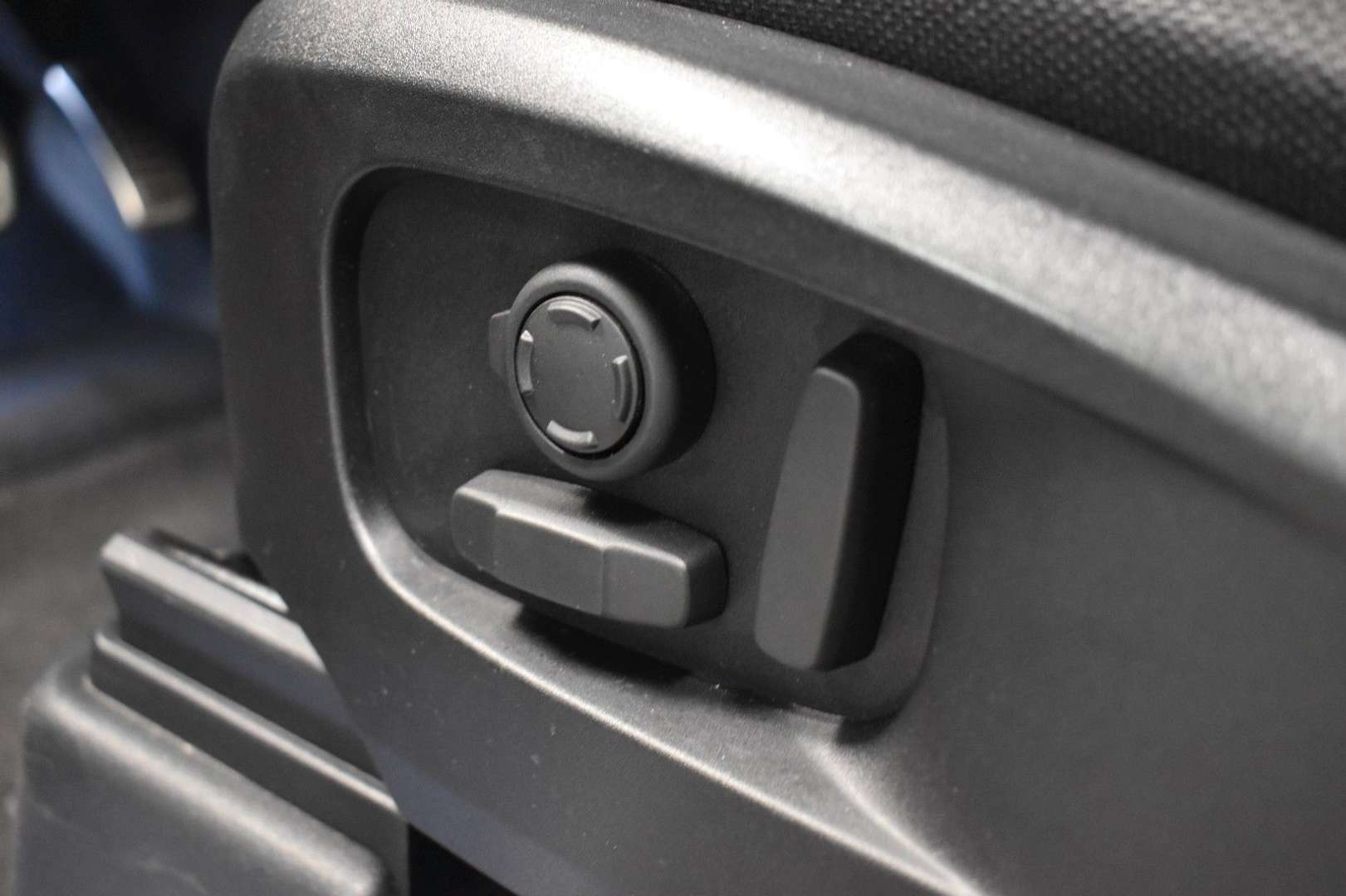 Land Rover Defender HSE - 2021 - Joinsteer - #22