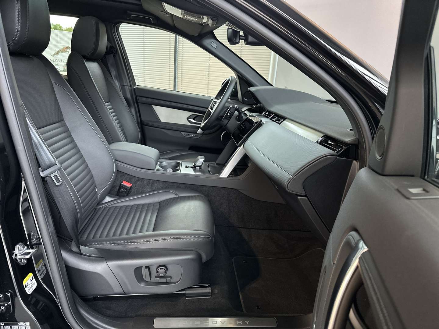 Land Rover Discovery Sport Dynamic SE Limited Edition P270e - 2025 - Joinsteer - #3