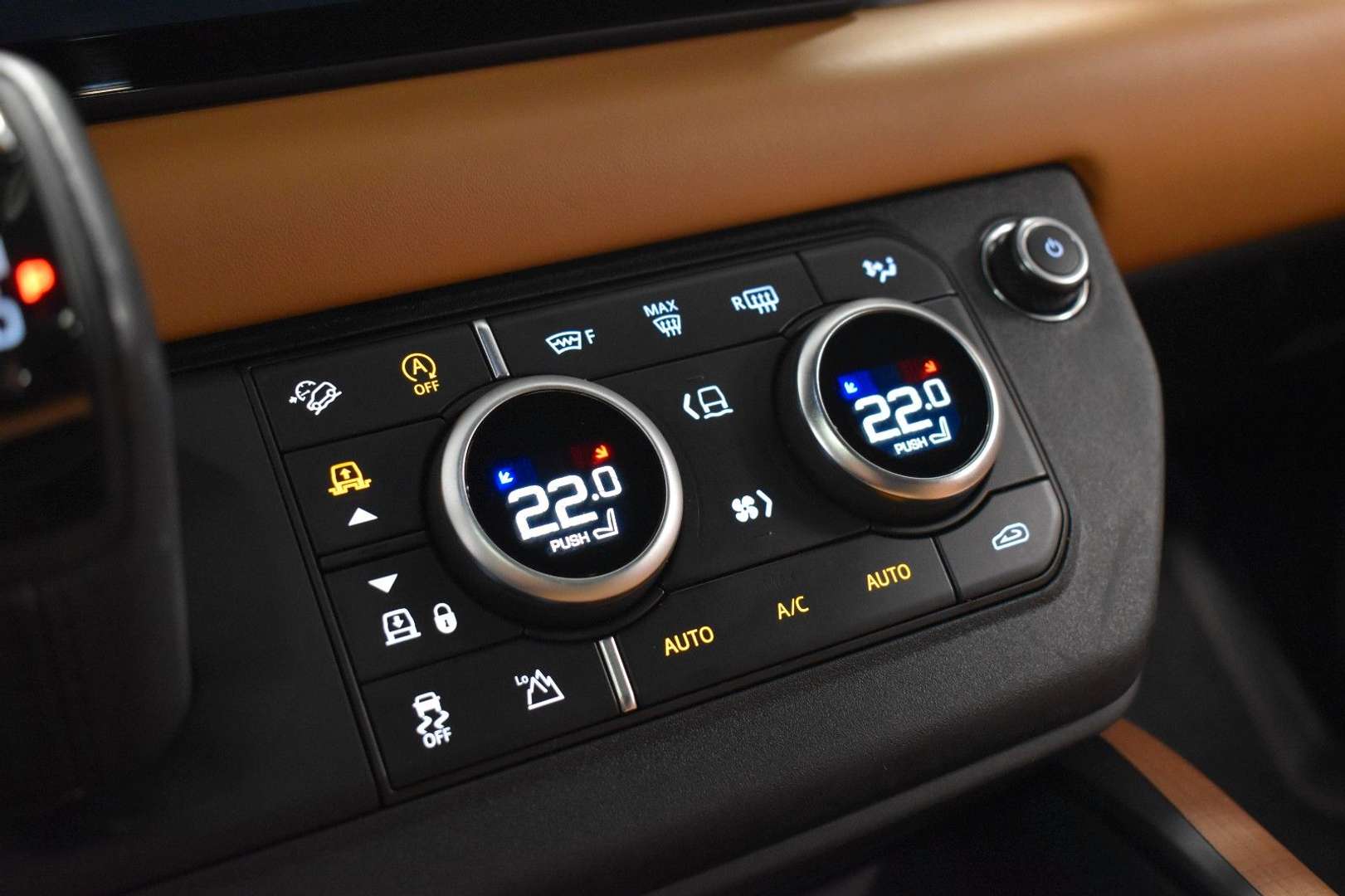 Land Rover Defender HSE - 2021 - Joinsteer - #27