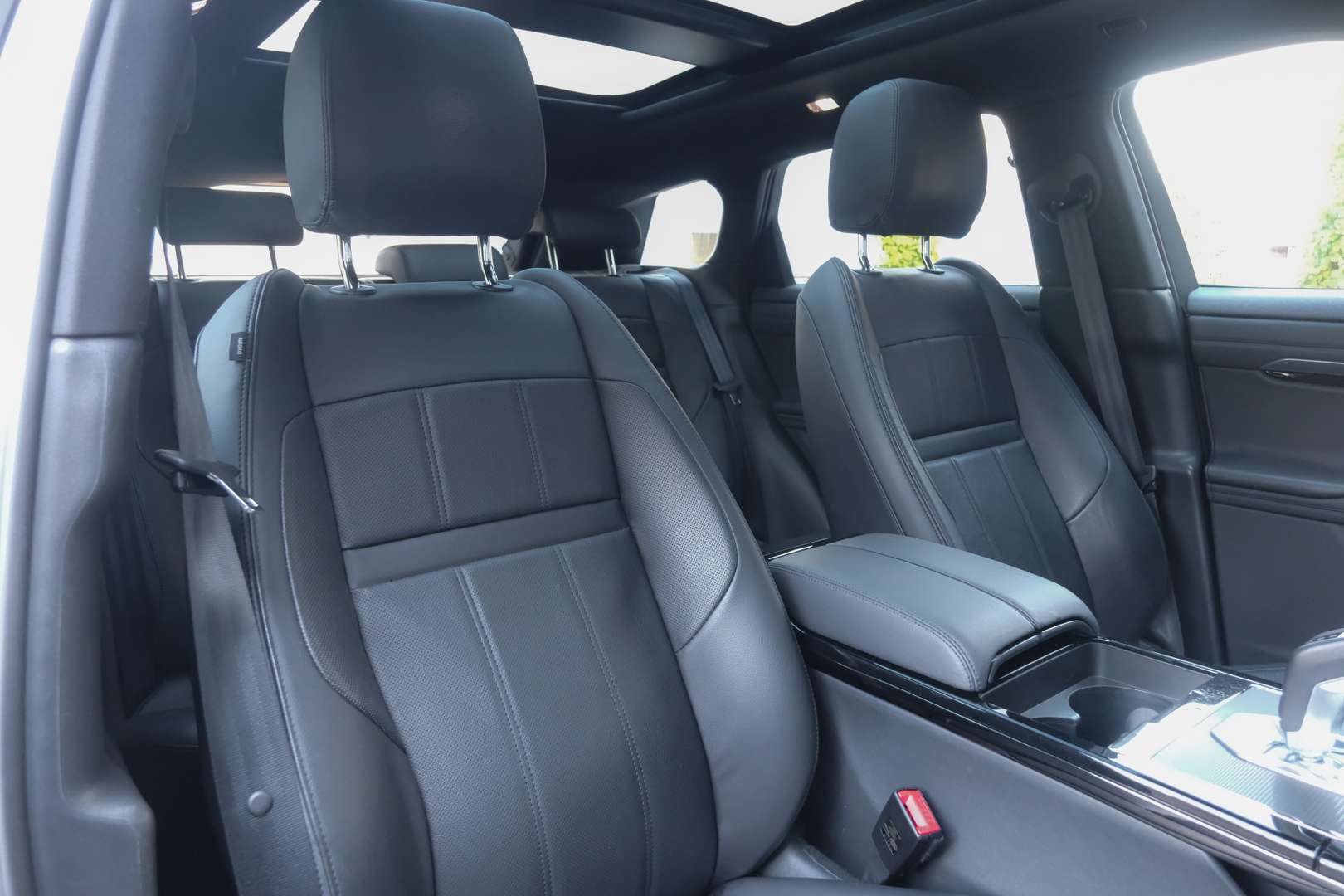 Land Rover Range Rover Evoque P300e R-Dynamic SE - 2023 - Joinsteer - #4