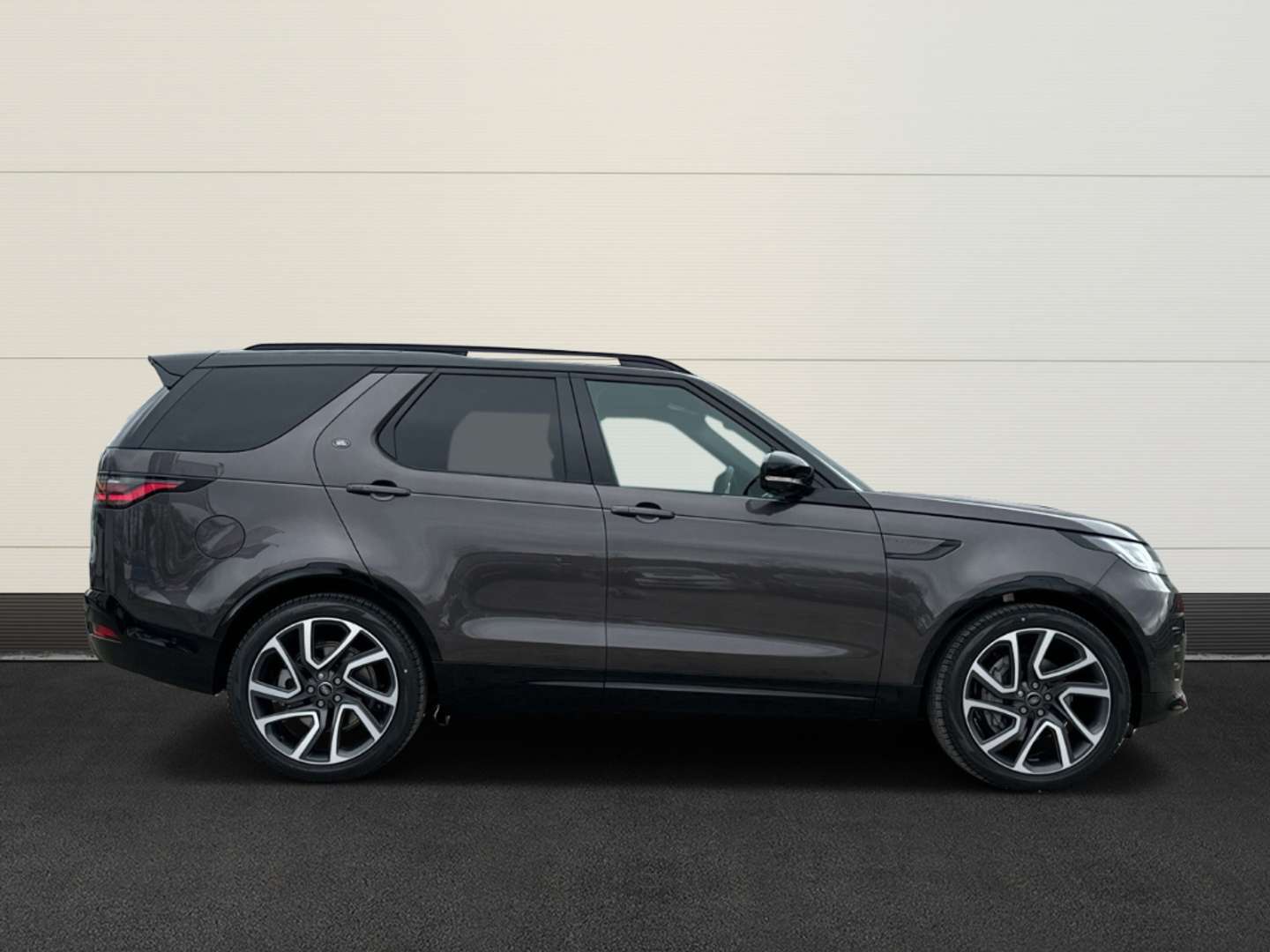 Land Rover Discovery D300 SE - 2025 - Joinsteer - #4