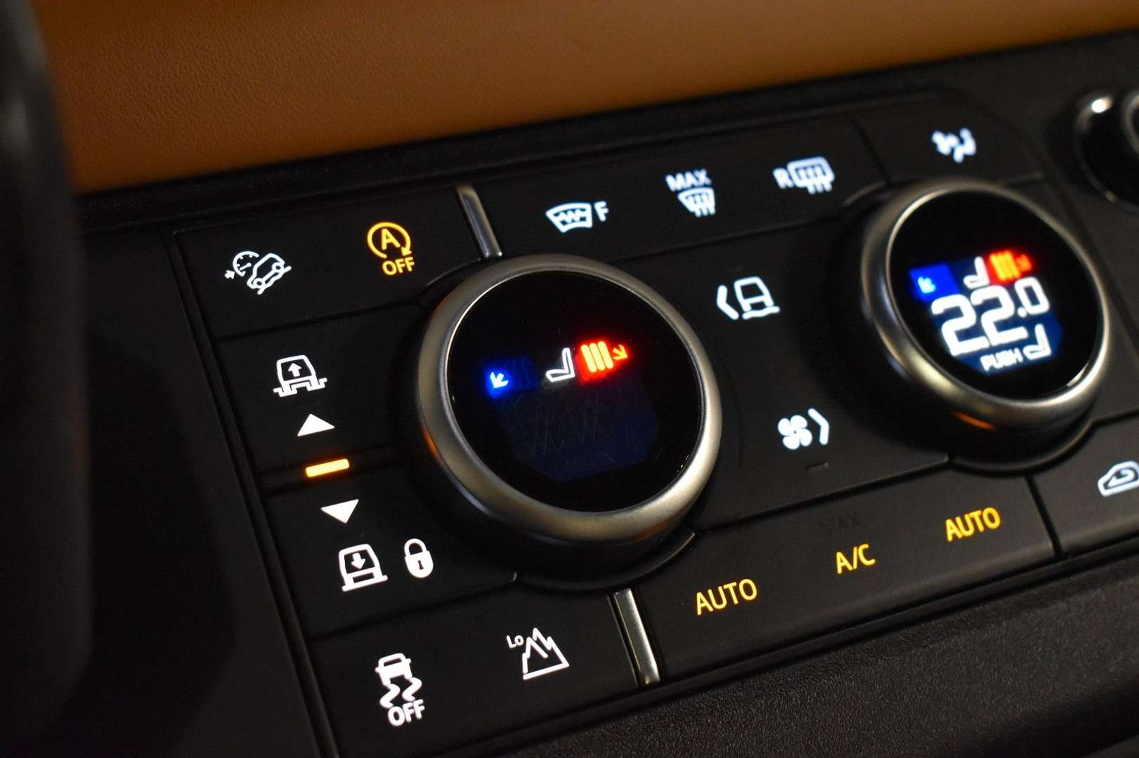 Land Rover Defender HSE - 2021 - Joinsteer - #32