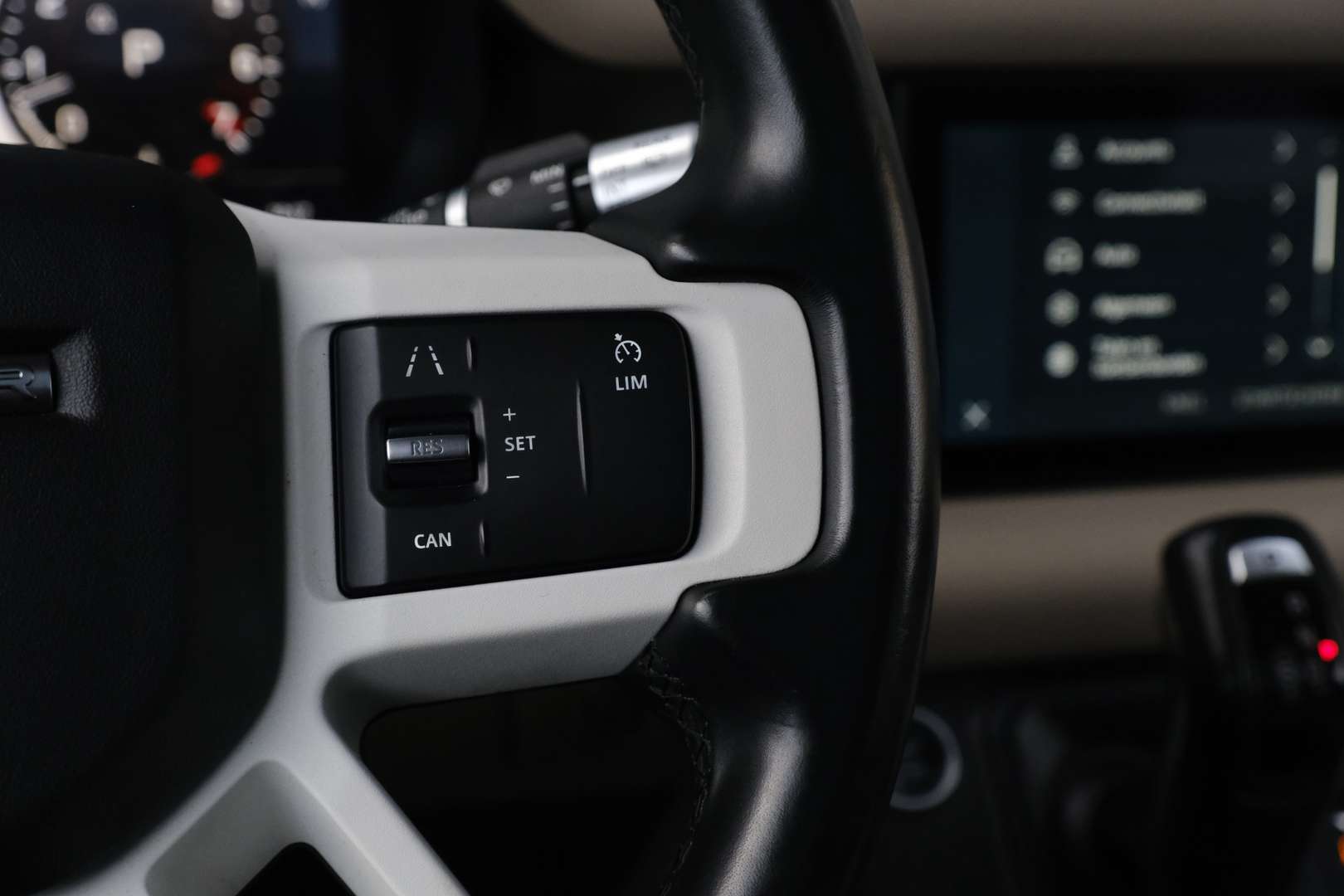 Land Rover Defender HSE P400 - 2020 - Joinsteer - #18