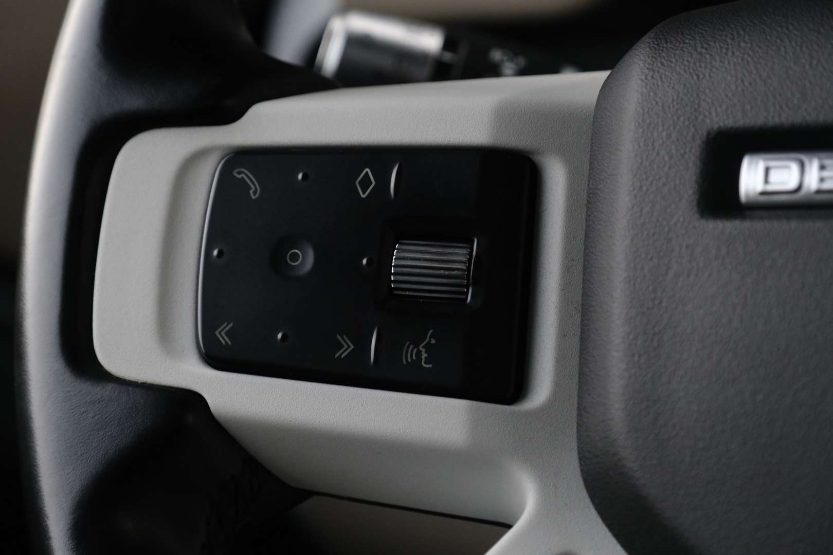 Land Rover Defender HSE P400 - 2020 - Joinsteer - #19