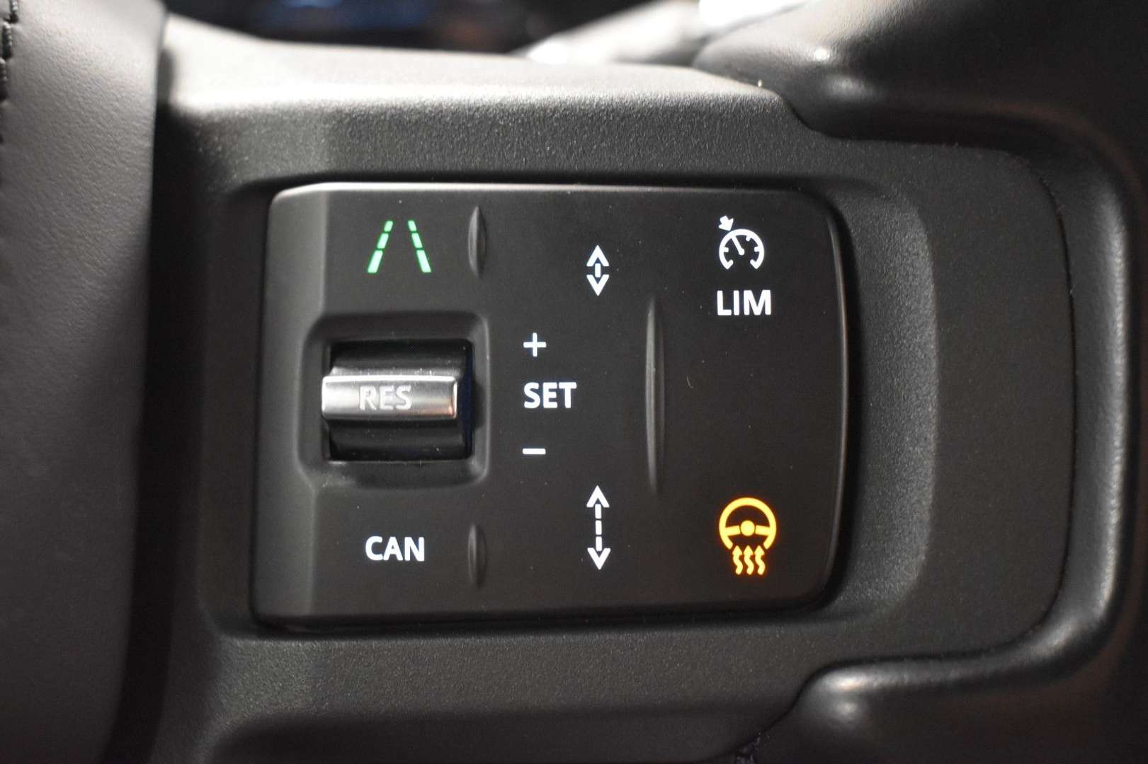 Land Rover Defender HSE - 2021 - Joinsteer - #36