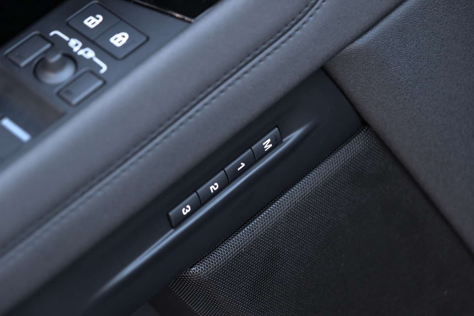 Land Rover Range Rover Evoque P300e R-Dynamic SE - 2023 - Joinsteer - #24