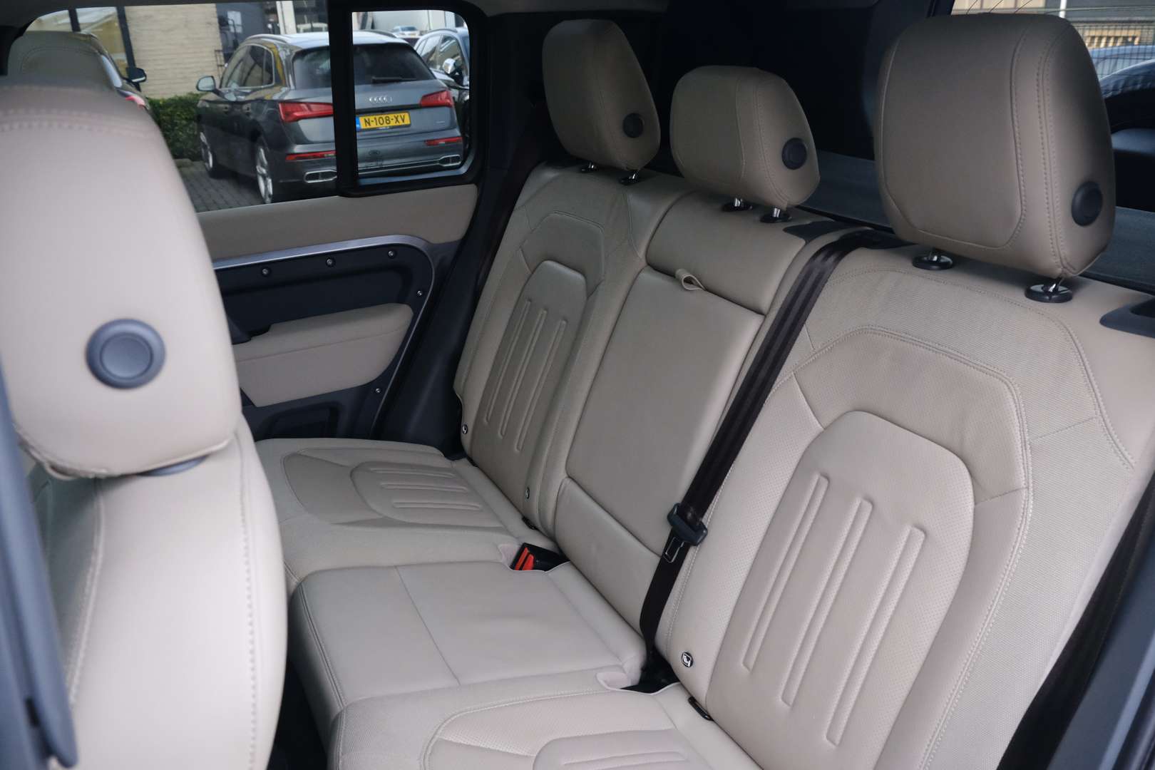 Land Rover Defender HSE P400 - 2020 - Joinsteer - #40