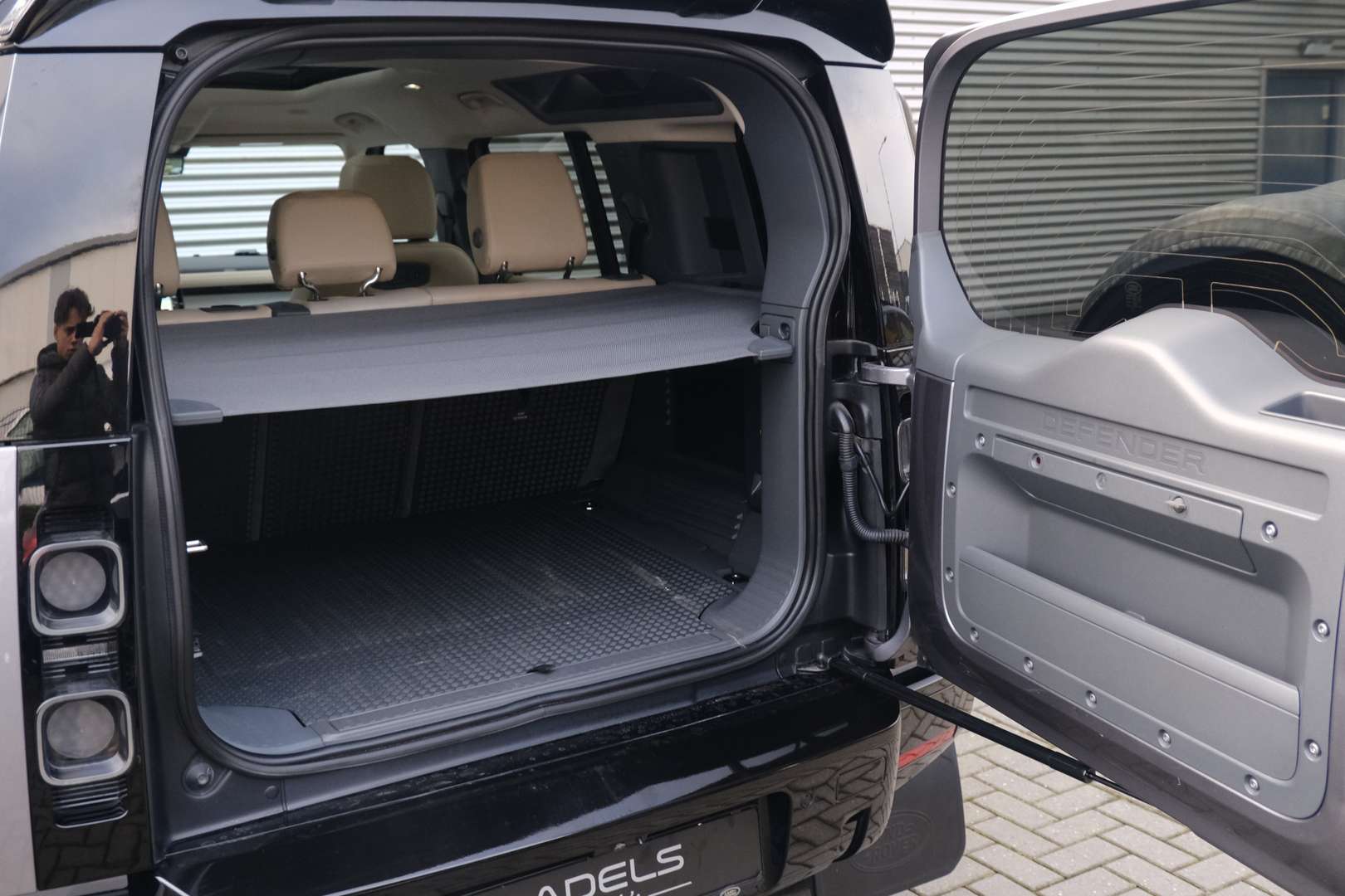 Land Rover Defender HSE P400 - 2020 - Joinsteer - #43