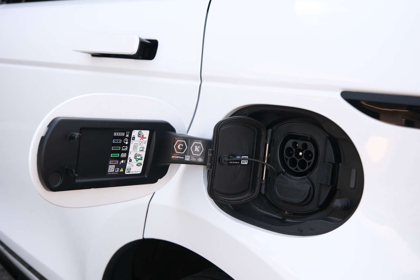 Land Rover Range Rover Evoque P300e R-Dynamic SE - 2023 - Joinsteer - #35