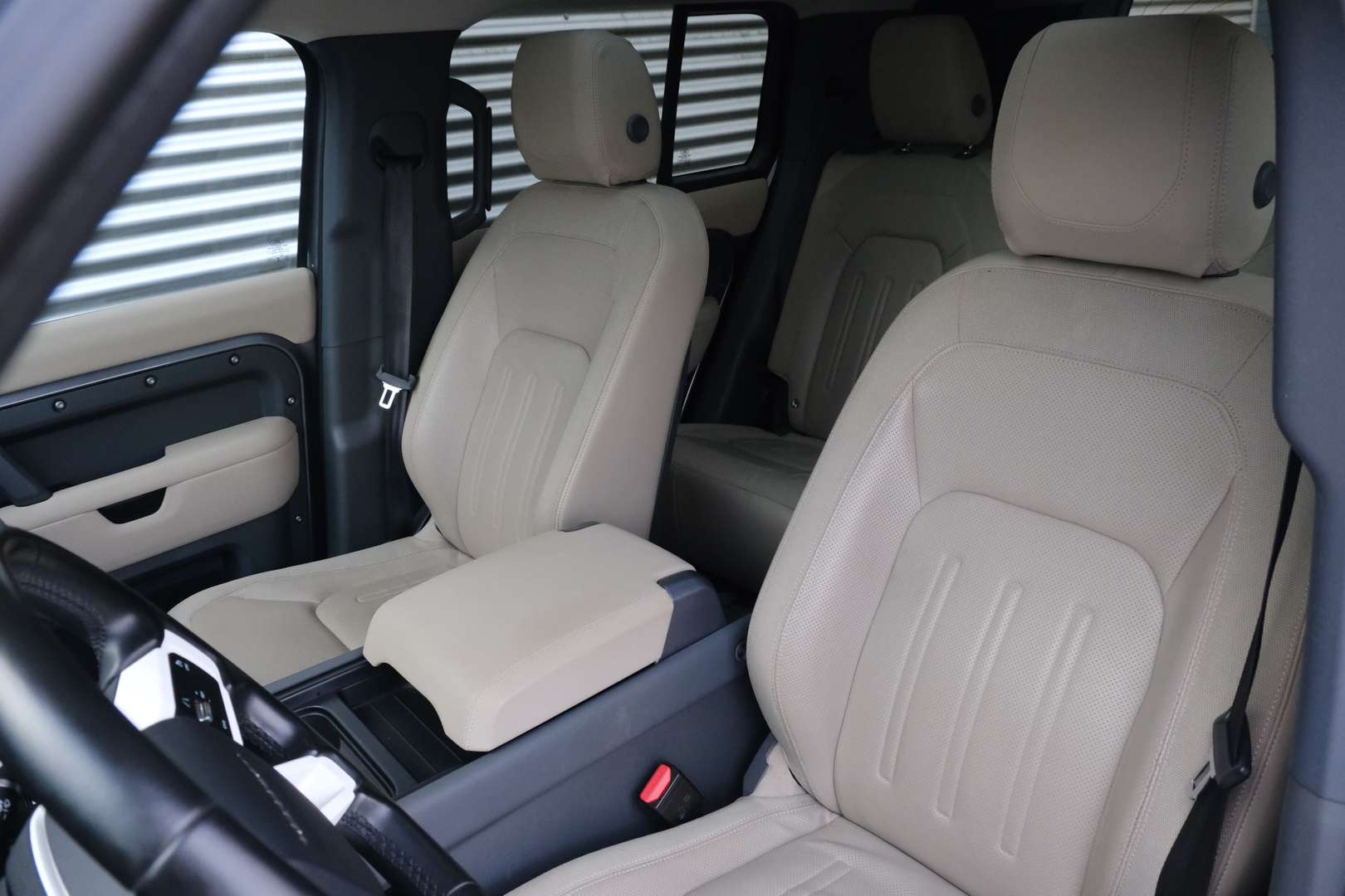 Land Rover Defender HSE P400 - 2020 - Joinsteer - #46