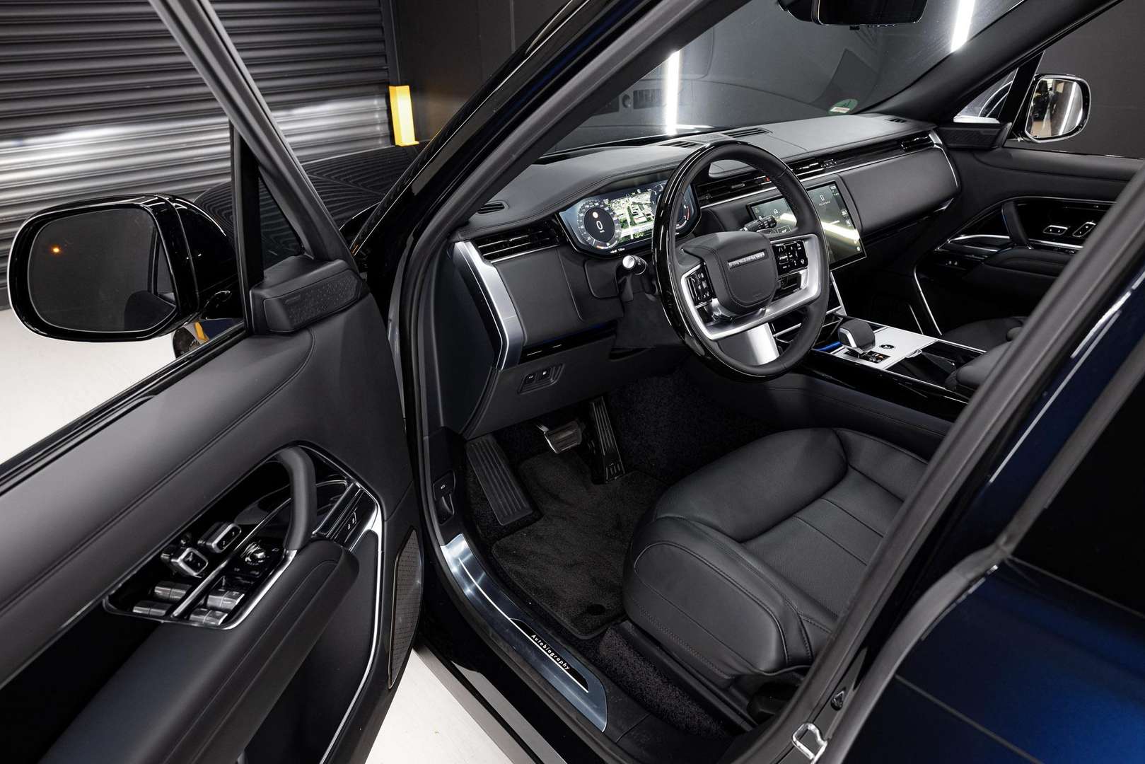 Land Rover Range Rover P550e Autobiography - 2025 - Joinsteer - #3