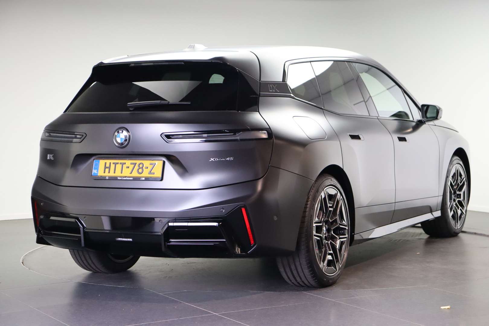 BMW IX M Sport XDrive45 - 2025 - Joinsteer - #2