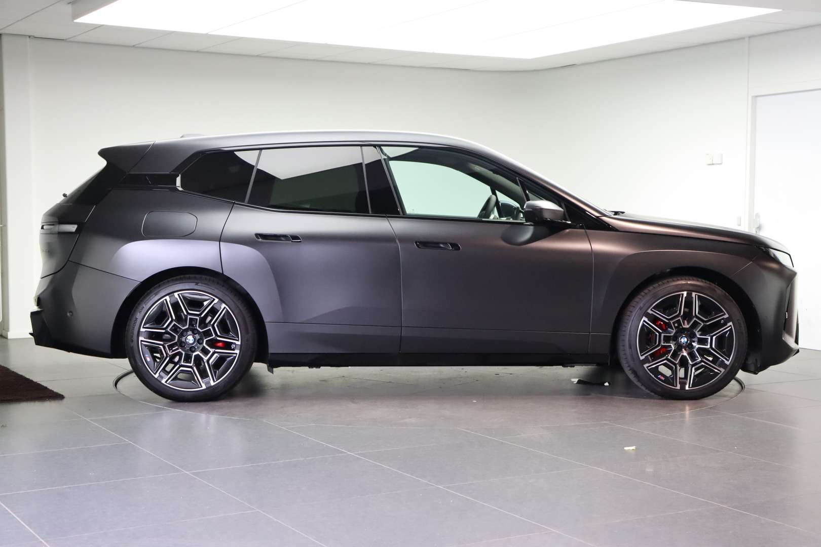 BMW IX M Sport XDrive45 - 2025 - Joinsteer - #3