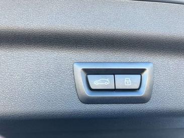 BMW X1 SDrive20d — photo 14