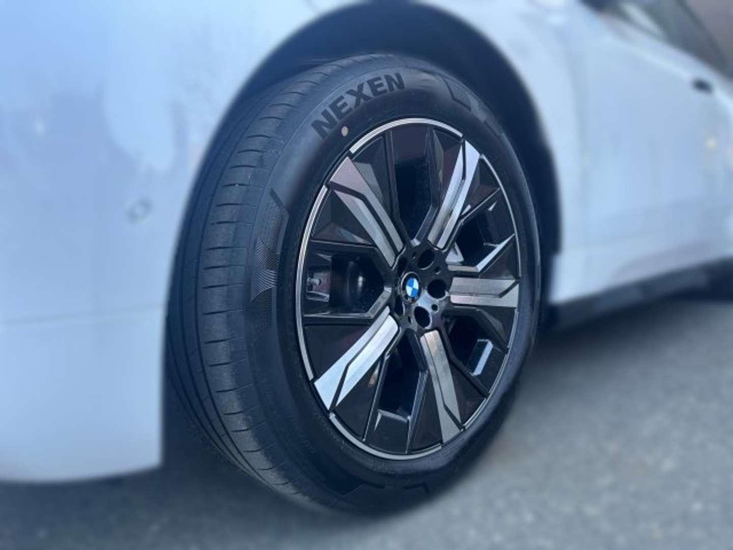 BMW IX XDrive45 - 2025 - Joinsteer - #5